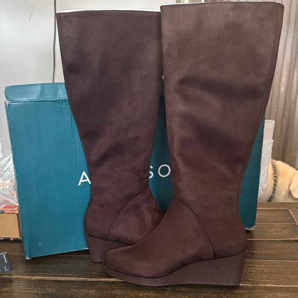 AEROSOLES Shoes - AEROSOLES Women's Dark Brown Wedge Boots